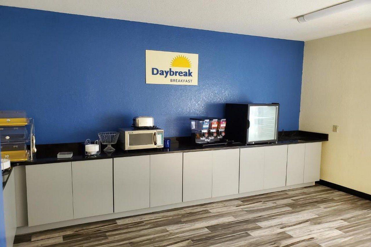 Days Inn By Wyndham Macon I-75 North Exteriör bild
