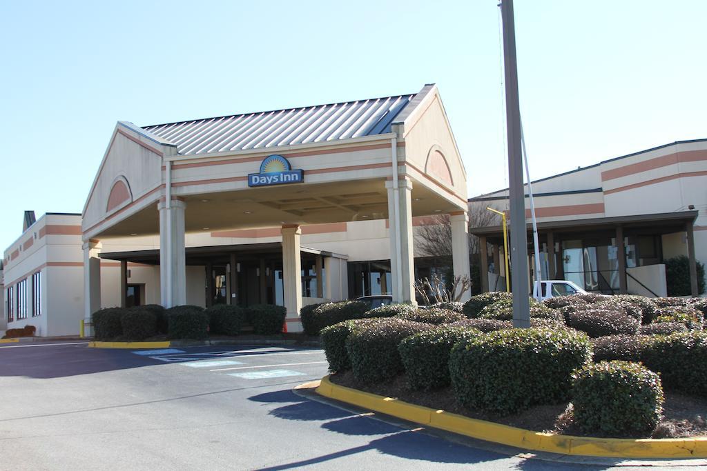 Days Inn By Wyndham Macon I-75 North Exteriör bild