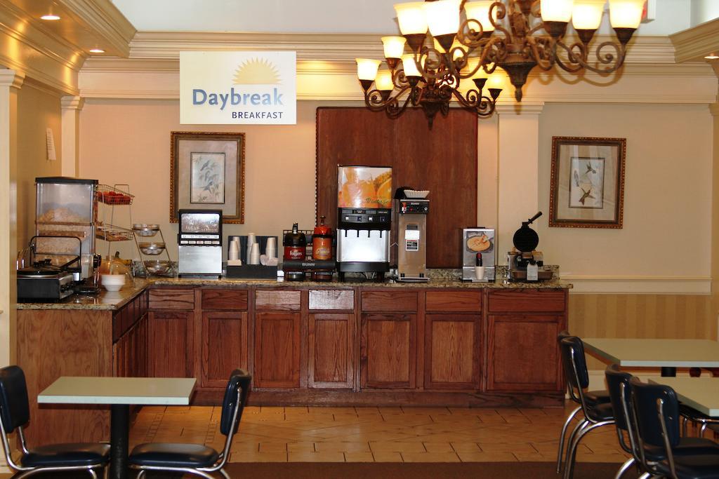 Days Inn By Wyndham Macon I-75 North Exteriör bild