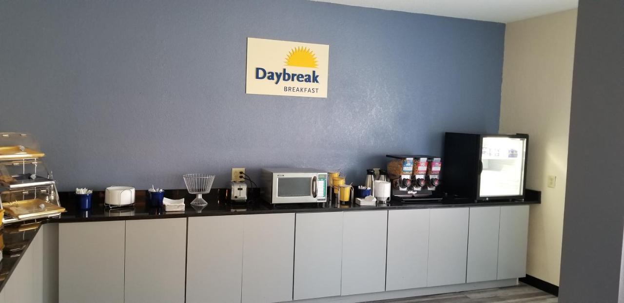 Days Inn By Wyndham Macon I-75 North Exteriör bild